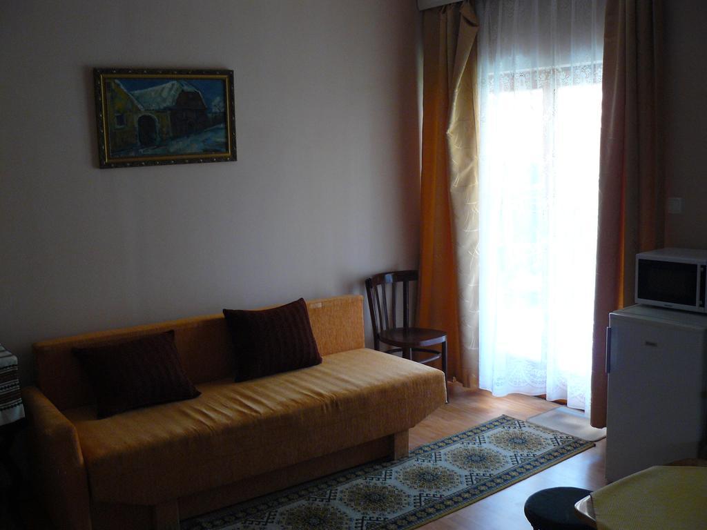 Hejo Apartman Miskolc Buitenkant foto